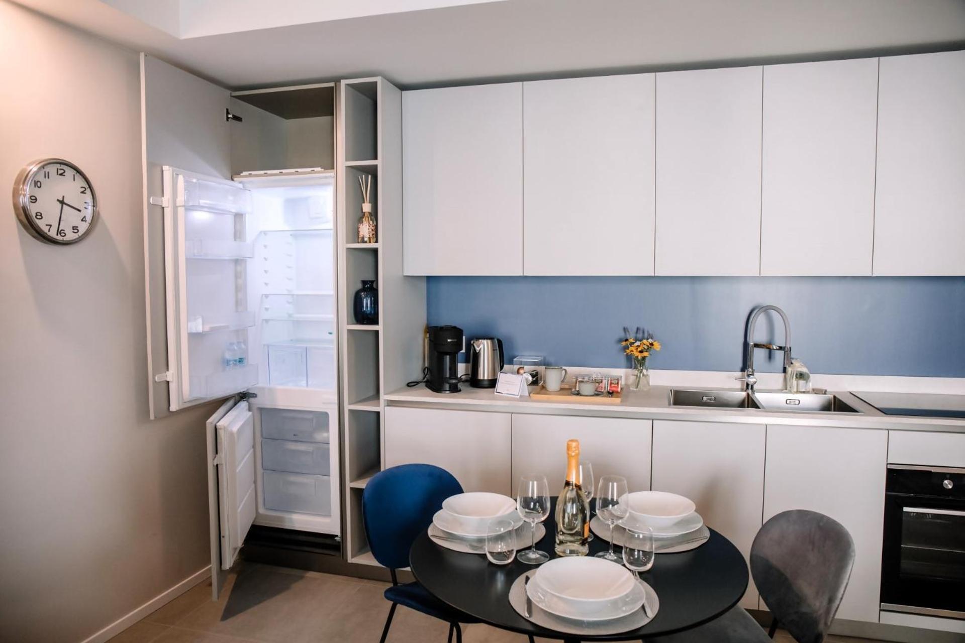 Elegant Beige Apartment - 5 Minutes From The Lake Como Exterior foto